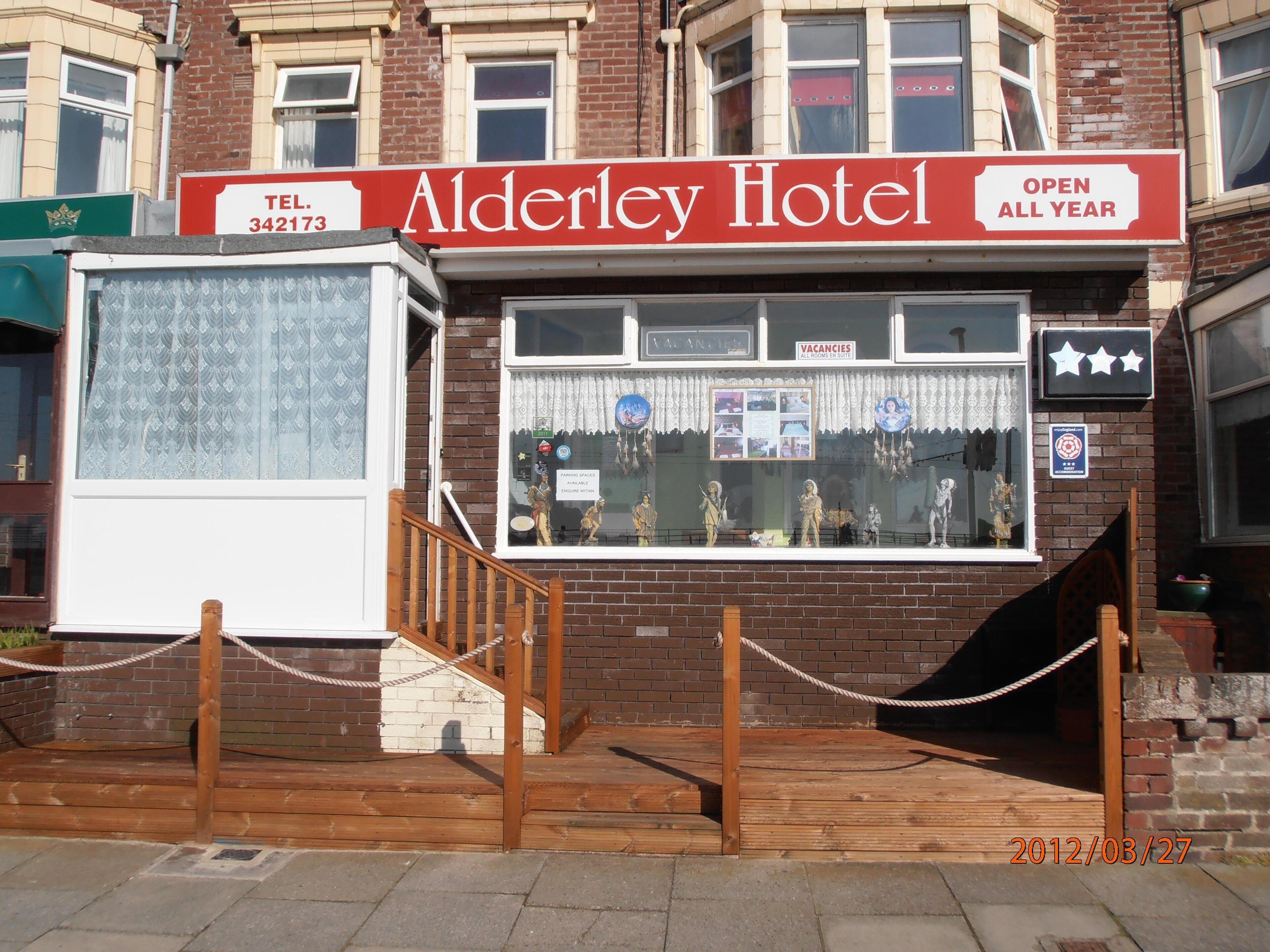 Alderley Hotel Blackpool — Фото 1